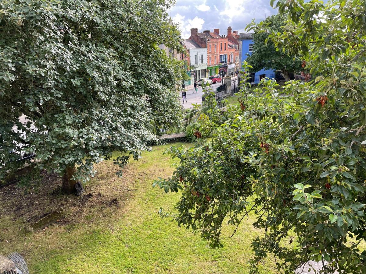 In The Heart Of Glastonbury Exterior foto
